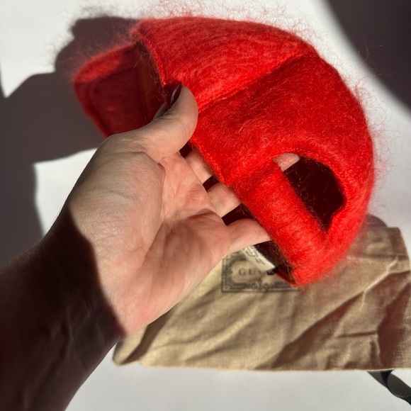 NWT Authentic Gucci Mohair Red Adjustable Hat - Picture 4 of 4